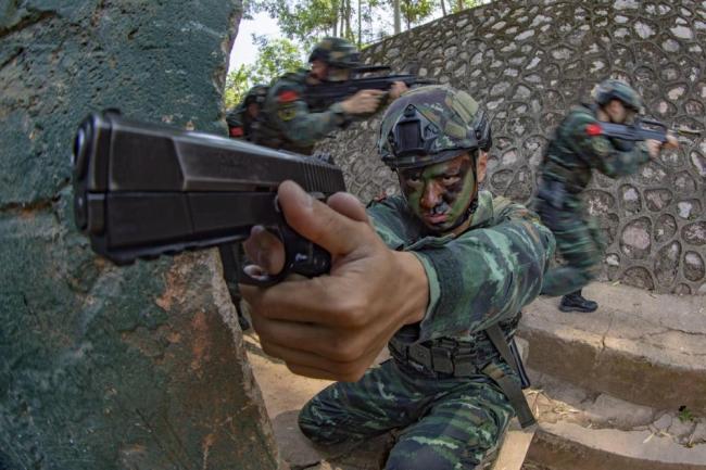 高清大图来袭！看武警官兵实战化演练风采