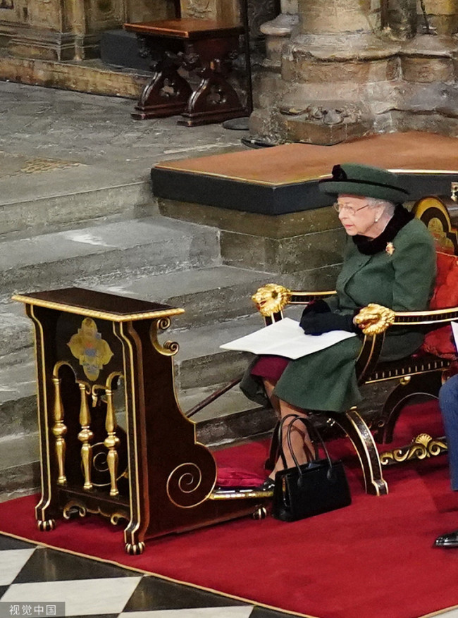 英国女王伊丽莎白二世数月来首次出席大型公众活动